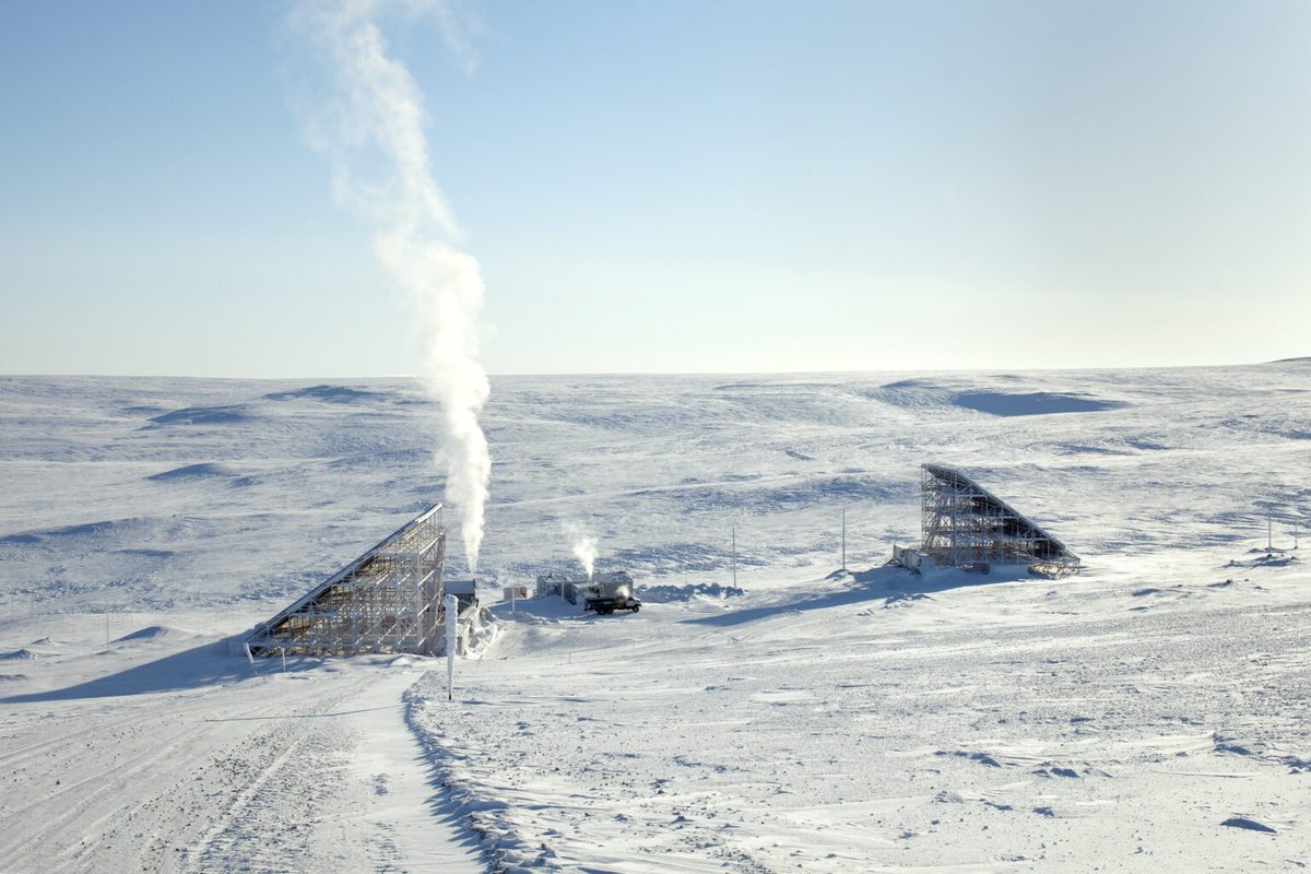 #exhibition❄️
'Deployment' takes you to the heart of the Canada’s Far North with photos and videos taken by Emmanuelle Léonard during a residency with the @CanadianForces Arts Program.
📆OPENING, Tonight, 6pm to 9pm
🔎Info👉bit.ly/3Mfm9J0
#CanadaCulture