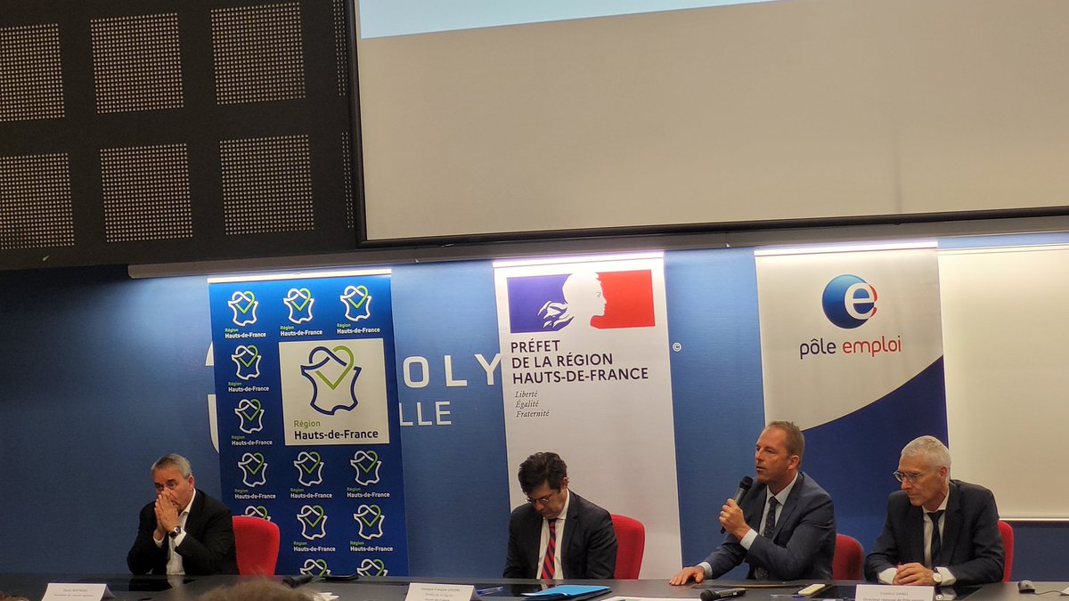 Signature du protocole de préfiguration France Travail en Hauts-de-France 
<a href="/xavierbertrand/">Xavier Bertrand</a>  <a href="/ThibautGuilluy/">Thibaut Guilluy</a> @FredericDanel <a href="/hautsdefrance/">Région Hauts-de-France</a> @poleemploi_HDF <a href="/prefet59/">Préfecture de la région Hauts-de-France et du Nord</a>