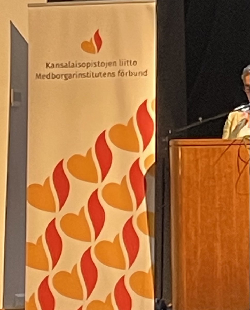 Kansalaisopistojen liiton liittokokous avattu ja hallituksen pj totesi kansalaisopistojen olevan suomalaisen koulutuksen hämähäkkimies - ongelmien kimpussa #KOL #osaaminen