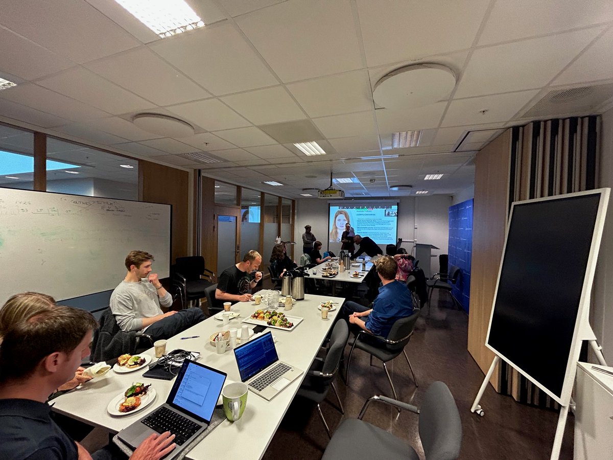 CIR_Stavanger's tweet photo. Liudmyla Zakharkina from Sumy State University/Ukraine is giving a presentation in todays seminar session about The Economic and Marketing Attractiveness of Countries: Measurement and Positioning in Terms of Economic Security. https://t.co/txdWyHLdir