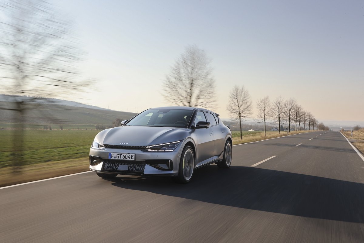 Kia UK PR tweet media