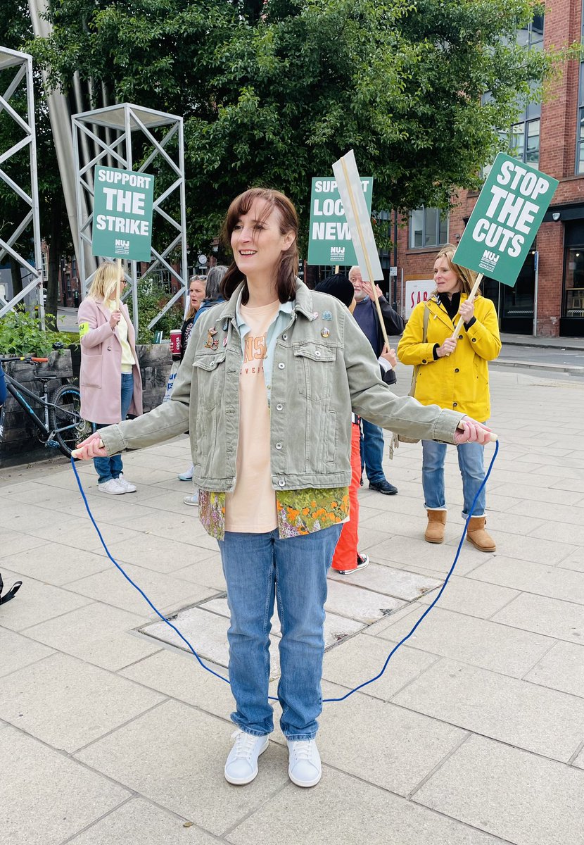 ForemanEm's tweet image. Skipping on the picket line 😃 Gayle Lofthouse doing her #100skipsadayinjune for @CR_UK @NUJofficial #KeepBBCLocalRadioLocal