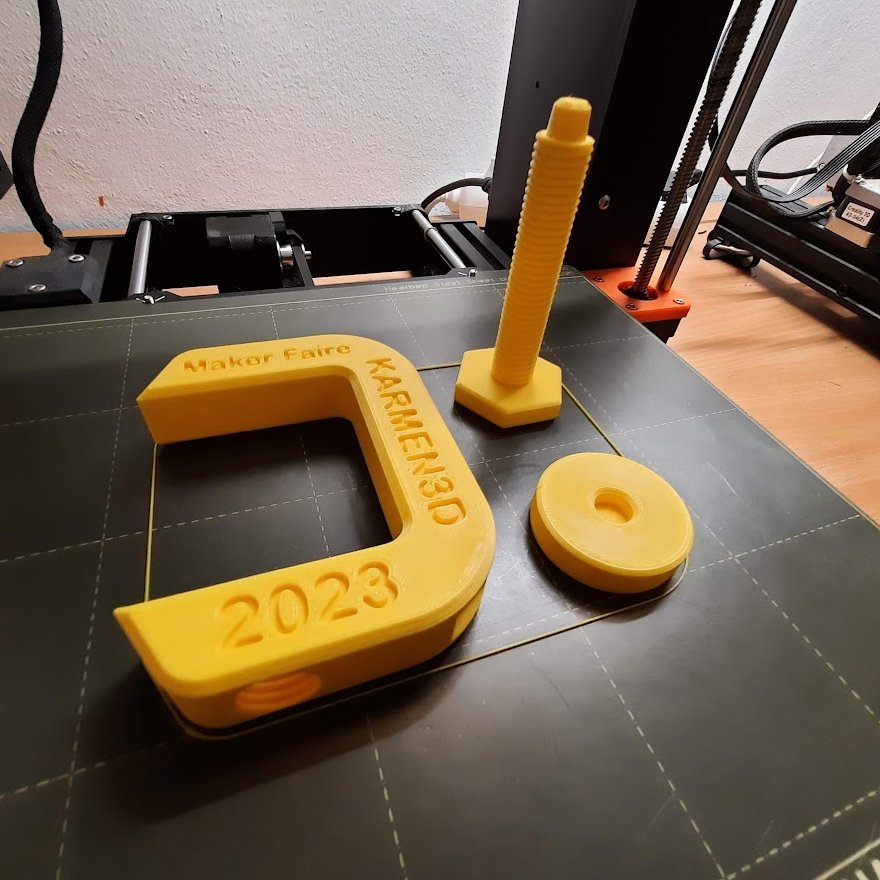 dtboxcz's tweet photo. Hola #makers! 👋
#makerfaireprague je už za dva dny. Máte vytištěný letošní držáček na 🚩 od @karmen3d ? My jo a je parádní, díky 🤗
Vy ne? Tak šup! ⏩ https://t.co/Vq3wh5oACN
@MakerFaireCZ @Prusa3D @printablescom @FilamentPM #pla #dtlab 3️⃣🇩🖨️ https://t.co/46j4ryCawt