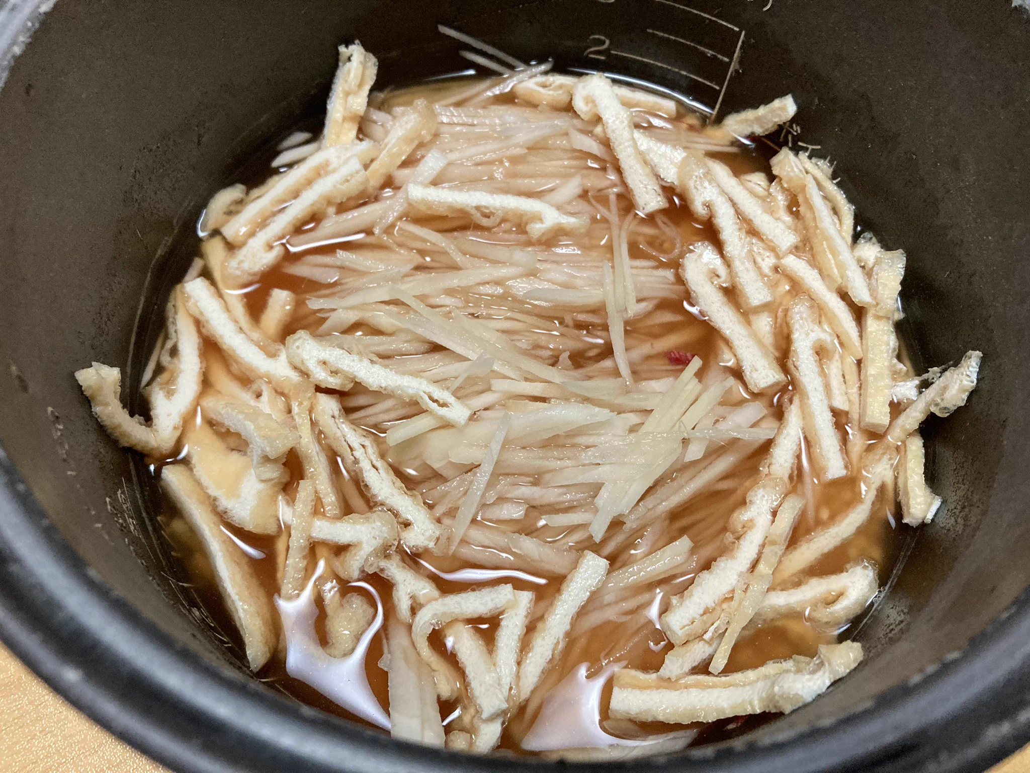 思わず作ってみたくなっちゃうくらい、とっても美味しそう！新生姜を使った「炊き込みご飯」のレシピ！