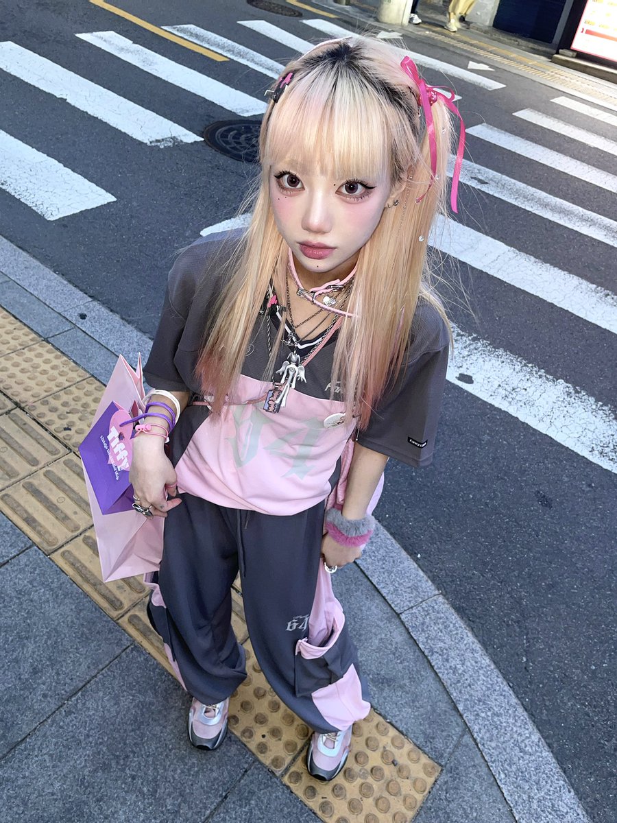 너큐 ナキュ tweet media