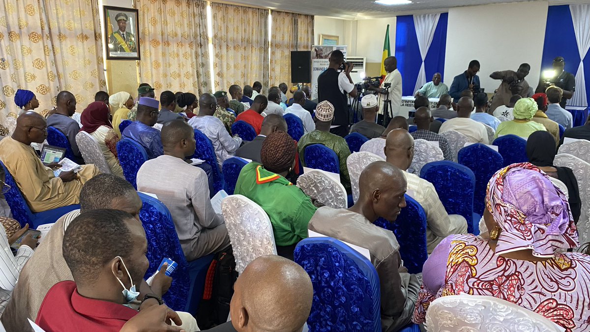 PreefnM's tweet photo. Participation du Coordinateur du PREEFN à l’atelier d’information sur la protection et la restauration des écosystèmes du Fleuve Niger. Une activité organisée par l’ambassade de la Belgique 🇧🇪 au Mali et s’inscrit dans le cadre de la 15eme de l’Environnement. https://t.co/CeBH0eld1O