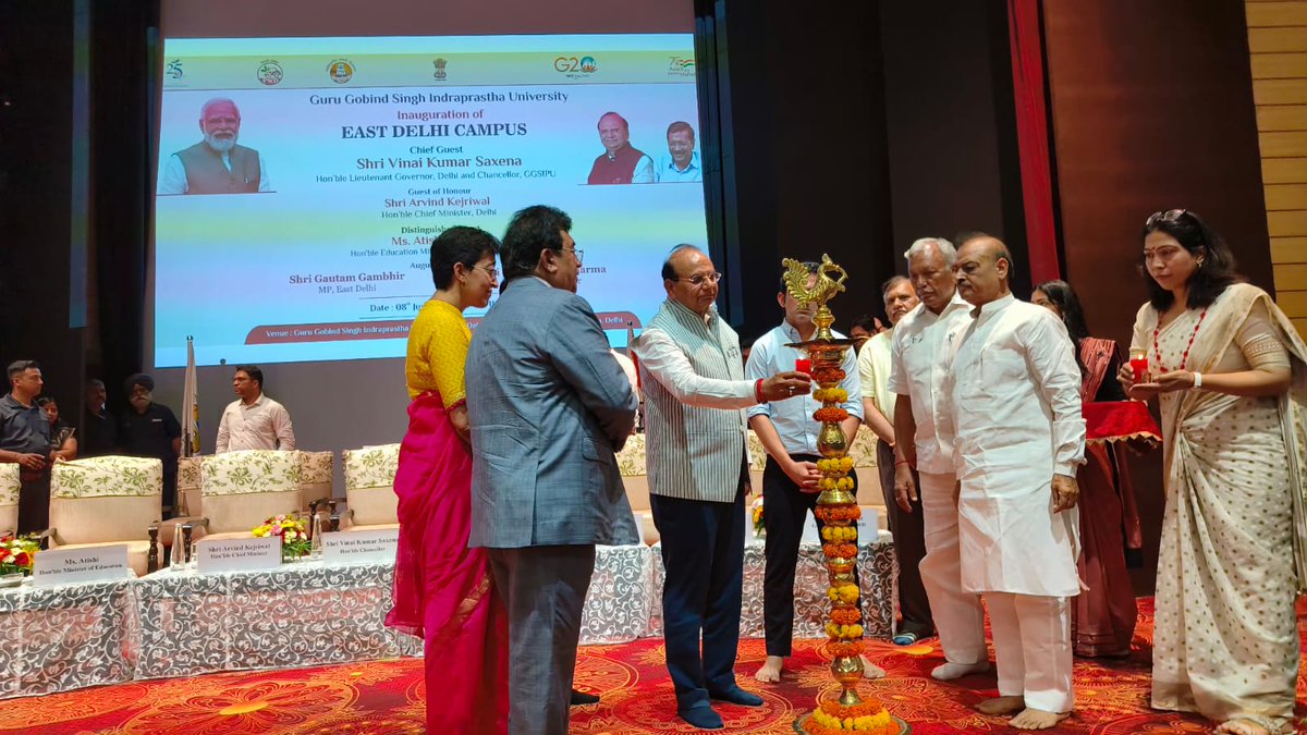 LtGovDelhi's tweet photo. Inaugurated the East Delhi Campus of GGSIP University. Built at a cost of Rs 387 cr, primarily through self-financing by GGSIPU (Rs 346 cr) &amp; Rs 41 cr from Govt, the project was initiated in 2013 &amp; foundation stone was laid in Dec 2014 by the then Union HRD Minister @smritiirani. https://t.co/3WuUTMZhEO