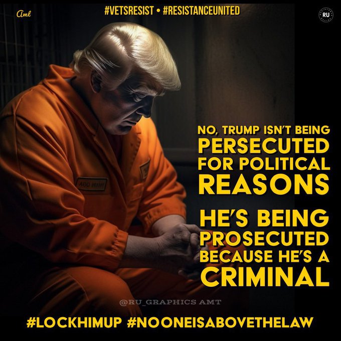 DOJ to ask Grand Jury to Indict Trump on Obstruction of Justice and Espionage charges.

Can a felon run for Presidential office?
#FreshResists #DemVoice1 #ProudBlue
