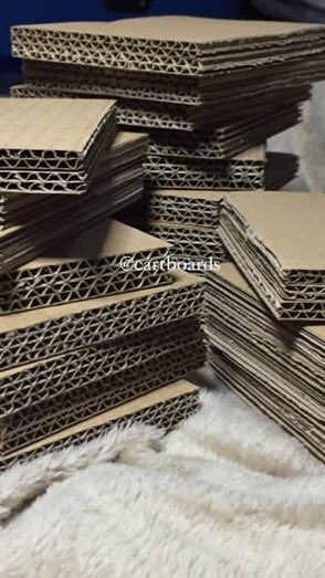 i0922dz's tweet photo. last paorder before i move to manila 🥹

꒰ wts lfb ph ꒱

𓏔 pre-cut double wall cardboard carton sandwich  

↳ ₱ 3 each pair for 3x4 (min. 10 pairs) 
↳ ₱ 4 each pair for 4x5
   ↳ can customize, no back prints, clean cut! https://t.co/kZKyC7RHXm