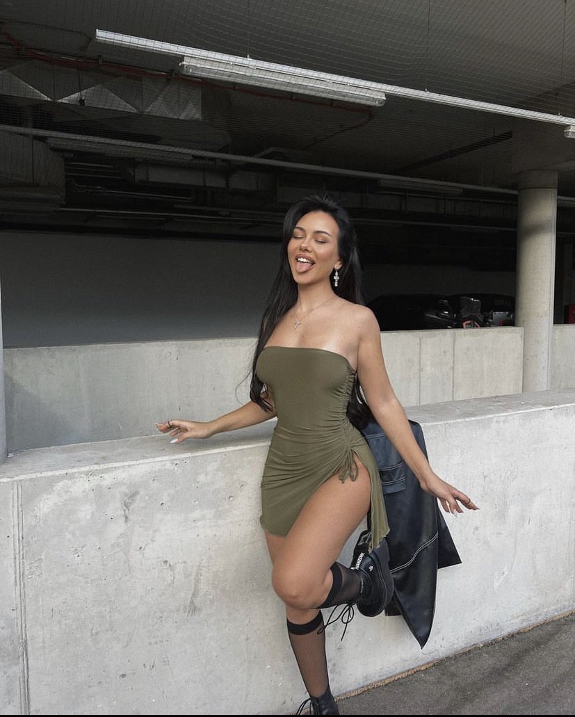MidniightAngel_'s tweet photo. Outfit of the Day. 🐍🐉🐊 https://t.co/QVeKpzCMTO