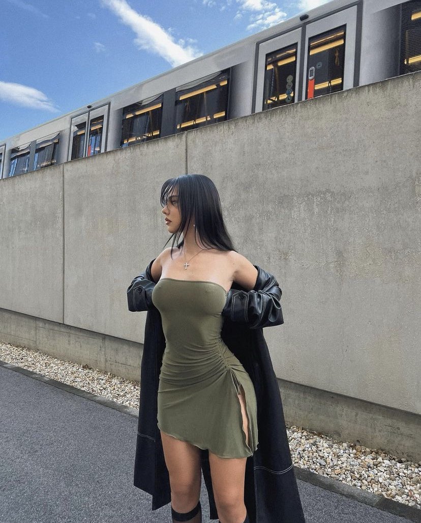 MidniightAngel_'s tweet photo. Outfit of the Day. 🐍🐉🐊 https://t.co/QVeKpzCMTO