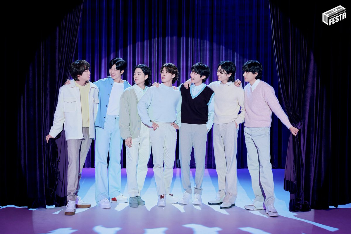 bangtanharu's tweet photo. ALL OF THEM LOOKING AT SEOKJIN OKAY I'M CRYING https://t.co/PQgltknomu