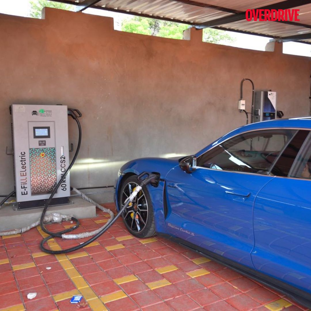 odmag's tweet photo. More aggressive regen modes would have helped but the Taycan has been quite efficient, using 50 per cent charge to cover 247 km 
@porsche
 #75YearsofPorsche #porsche #porschetaycan #taycan #taycanturbos #porschemoment #porschefans #porscheclub #porschelife #porschelove #ev #odmag https://t.co/KSlIPrW983