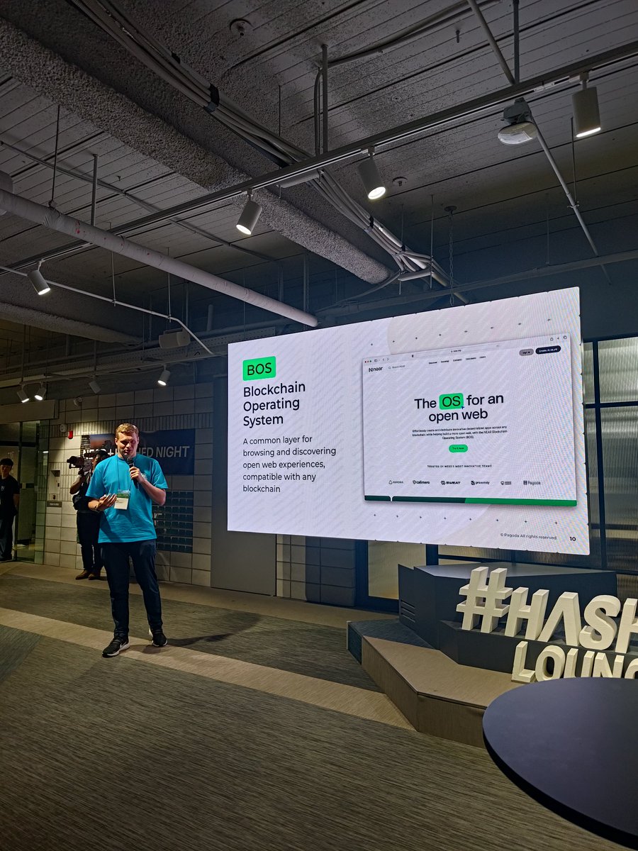 rimberjack's tweet photo. #NEAR + @hashed_official night in Seoul is popping off

@ilblackdragon speaking on #BOS to a packed room https://t.co/dDD1Mva8tv