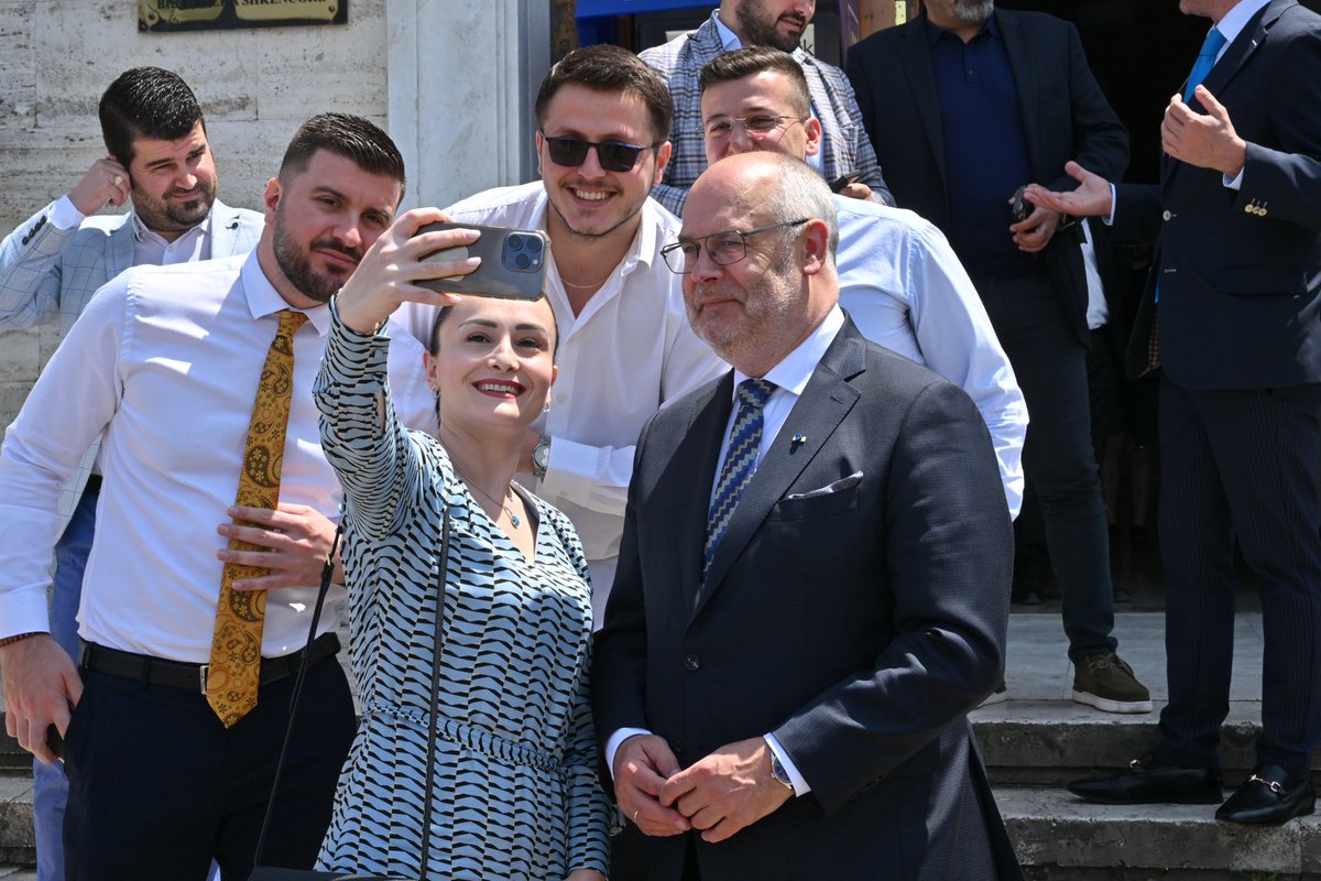 Great pleasure to visit @uni_tiranes &amp; have discussion with rector Artan Hoxha &amp; students about #digital experiences, #cyberdefence, rule based world oder&amp; #EU integration. Research &amp; education are solid pillars in #European integration.