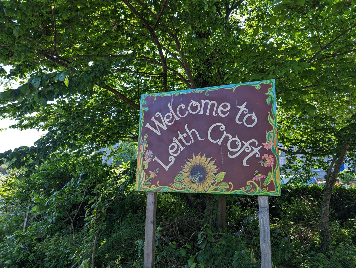 CoorieFood's tweet photo. Thank you @ScotCCAN for having us at your ECAN Summer Garden Party yesterday!

It was a great opportunity to discuss the importance of locally-driven #climate action with the #Leith community over some fresh, hand-made #pizza!

#PizzaWithAPurpose #PoweredByOoni https://t.co/mb9Lox3Q73