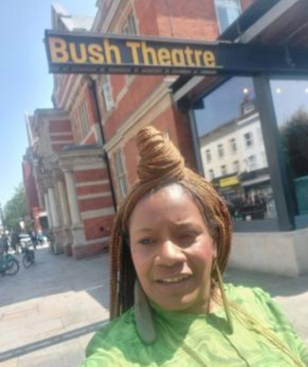 Hunter1_lj's tweet photo. .@Bonn1eGreer @SirGeoffPalmer @MelroseStewart1 @WindrushPreston @JJyabbas @DianeKemp1 @TVMarv @Joycefletcher20 @TheVoiceNews @ppvernon @75Windrush Yesterday started the footsteps into #Windrush75Day. Thank you OUR Legend @LennyHenry with his one man show at the @bushtheatre. https://t.co/HuxUVSk4C7