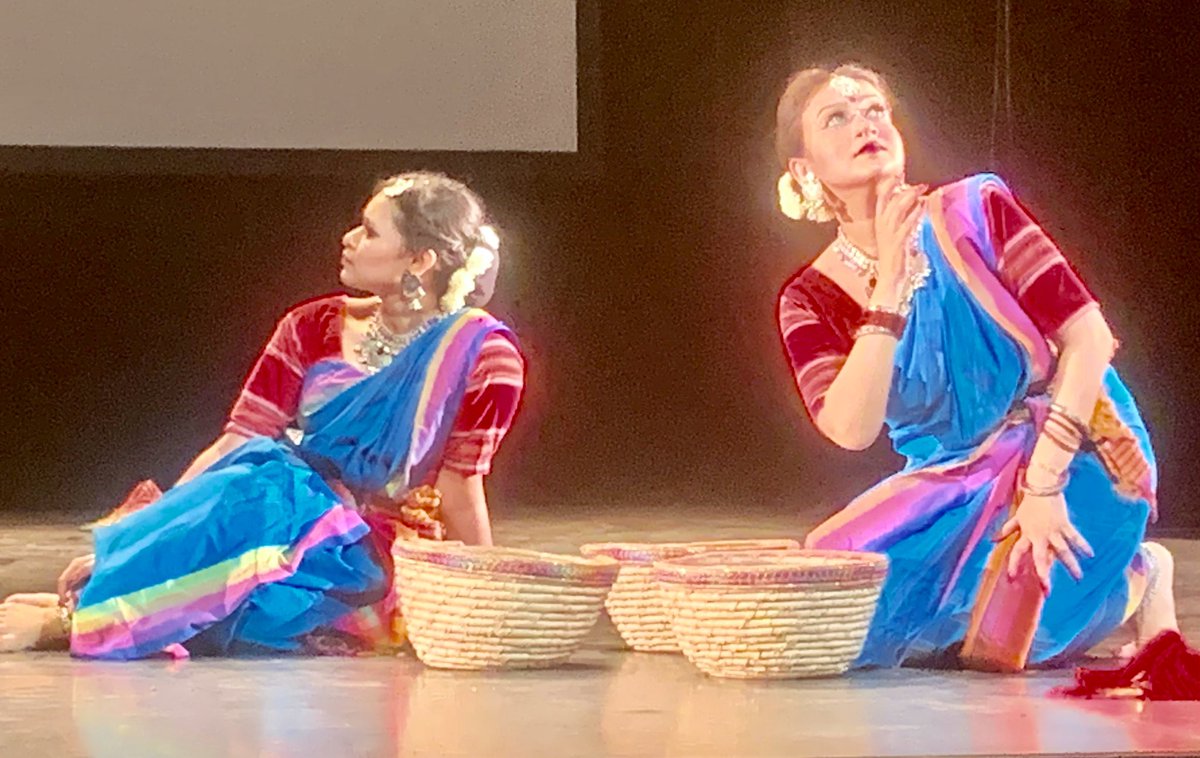 EwaSynowiec's tweet image. 2023 marks 50 years of Bangladesh-EU Partnership, including trade.👍 It was a pleasure to celebrate it with friends in #Bozar &amp;amp; with renown dance group Dhriti Nartanalay led by Ms Warda Rihanna.👏 Thank you Excellency @saleh_mahbub for your invitation. @RensjeTeerink @WiegandEU