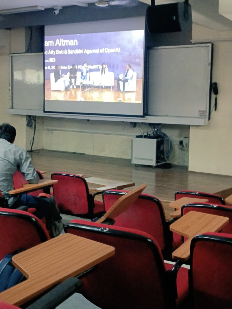 TusharBansalDev's tweet photo. "Attending" the event at @IIITDelhi. Enjoying it to the fullest :) https://t.co/xXjx0UUEBb