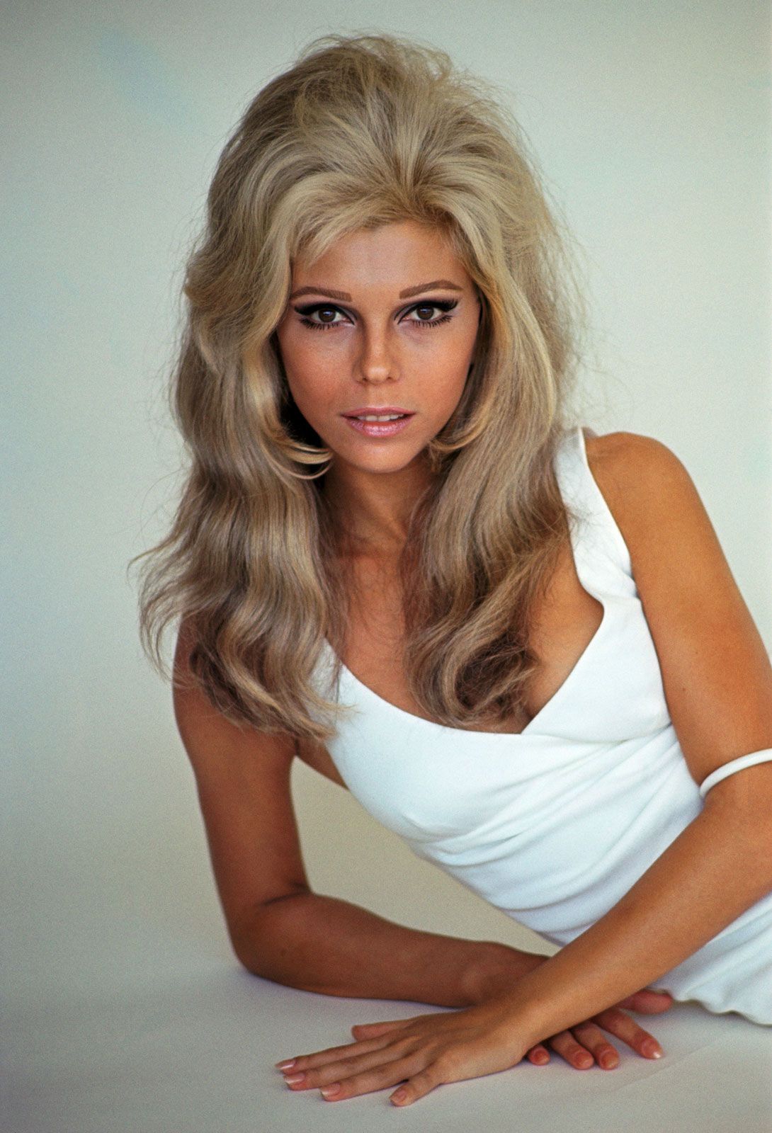 Happy Birthday
To Nancy Sinatra!
She plans to celebrate by donning boots and walking on the servants. 