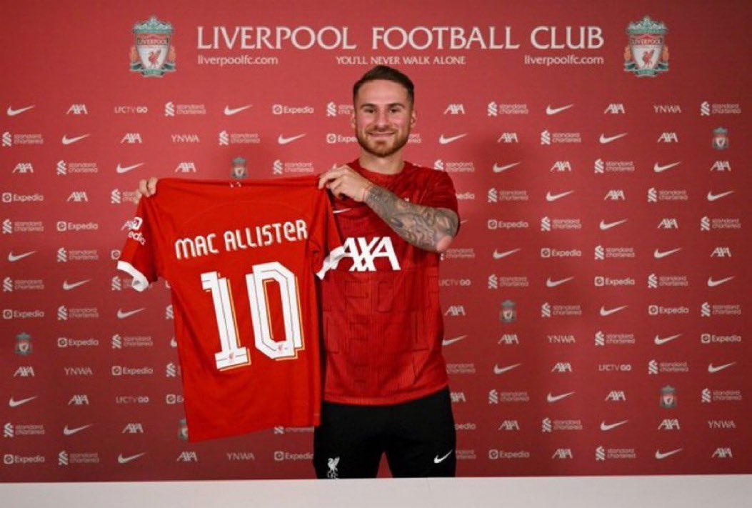 🚨 Alexis Mac Allister 🇦🇷, Liverpool ile çoktan sözleşme imzaladı ve ona, 10 numaralı formayı verdiler. 📸 🔴⚪️