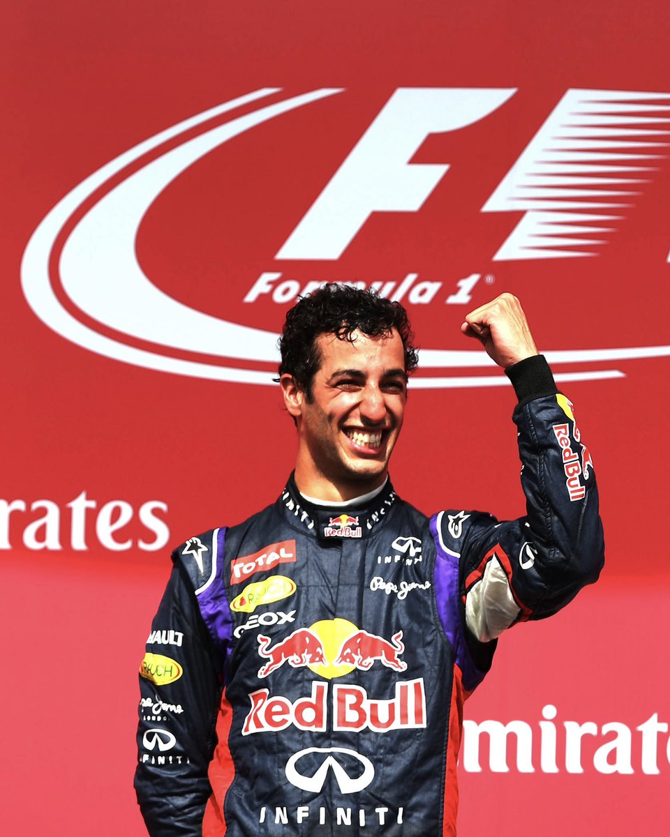 That feeling of winning for the first time in #F1 . 🥰 

#Onthisday in 2014 @danielricciardo won the #CanadianGP