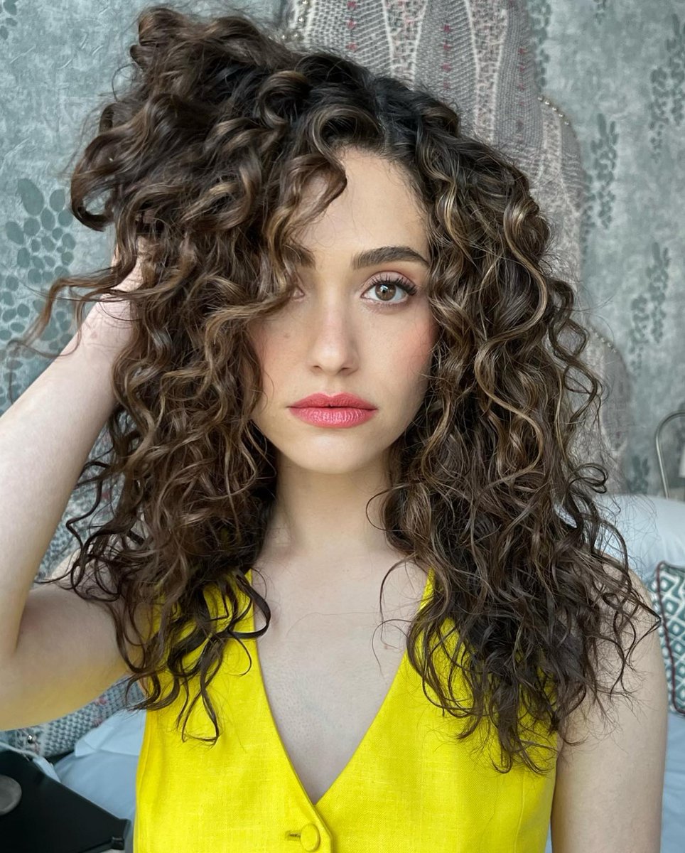 EmmyUpdates's tweet photo. Emmy Rossum via instagram. https://t.co/EwuKXGR57f