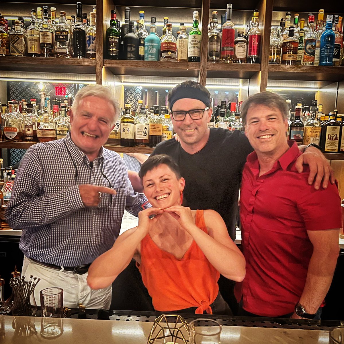 Just your typical Wednesday with four legends behind the bar ;)