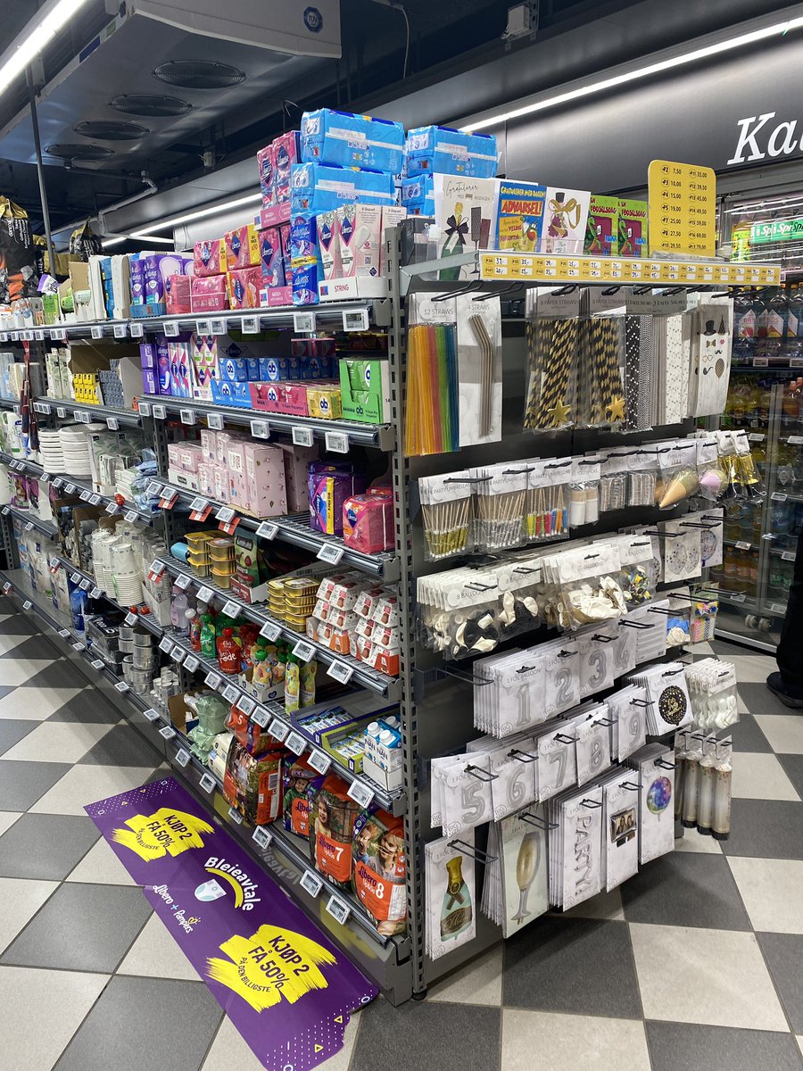 Never not documenting period product aisles🛒
While the selection in this smaller supermarket next to #nordicsts2023 isn’t overwhelming the placement is a first: right above the cat food and next to the party supplies 🎉 Not sure what that says about period products as a category