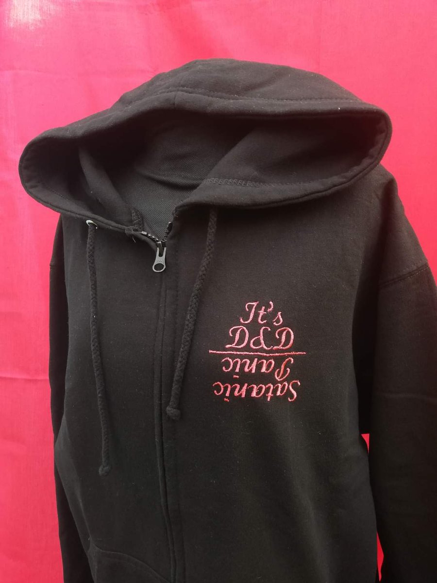 In case you missed them at <a href="/UKGamesExpo/">UK Games Expo</a> 3 of my embroidered D&amp;D class hoodies are now available to order on my website
hettistitch.co.uk 

#ukgamesexpo #ukge #DnD #dnd5e #dndart #Satanic