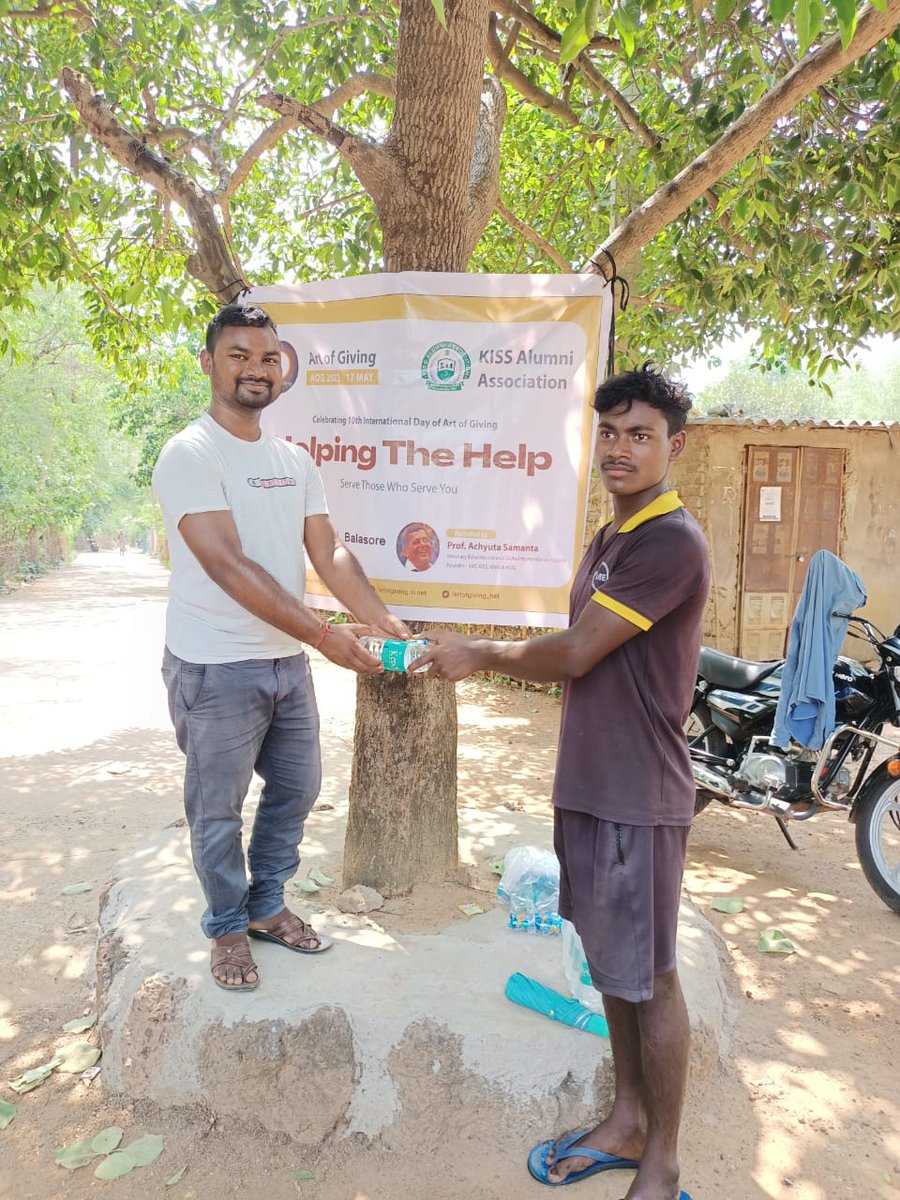 artofgiving_net's tweet photo. AOG Salute 🫶to KISS Alumni Laxmidhar Sing

📍Balasore

#HelpingTheHelp 
#AOG2023 https://t.co/gIO2lyLXSk