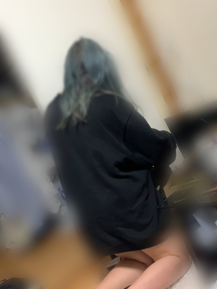 debuchinyari's tweet photo. デブでも派手髪18歳と遊べるんだよ

フェラ画像見たい人

🙆‍♂️イイネ
🙆‍♂️リツイート
🙆‍♂️フォロー

でDM送る https://t.co/VbQ5ZxErjE