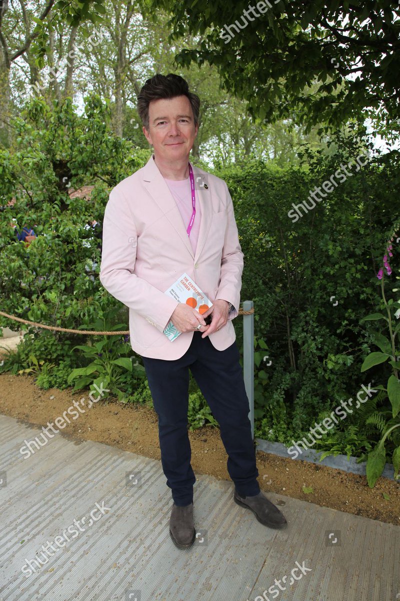 @rickastley New upload photos from Shutterstock©️ @rickastley attends 2023 Chelsea Flower Show at Royal Hospital Chelsea (22nd of May)📷 

#rickastley #newphotos #shutterstock #credits #ctto #ChelseaFlowerShow

Part 9: