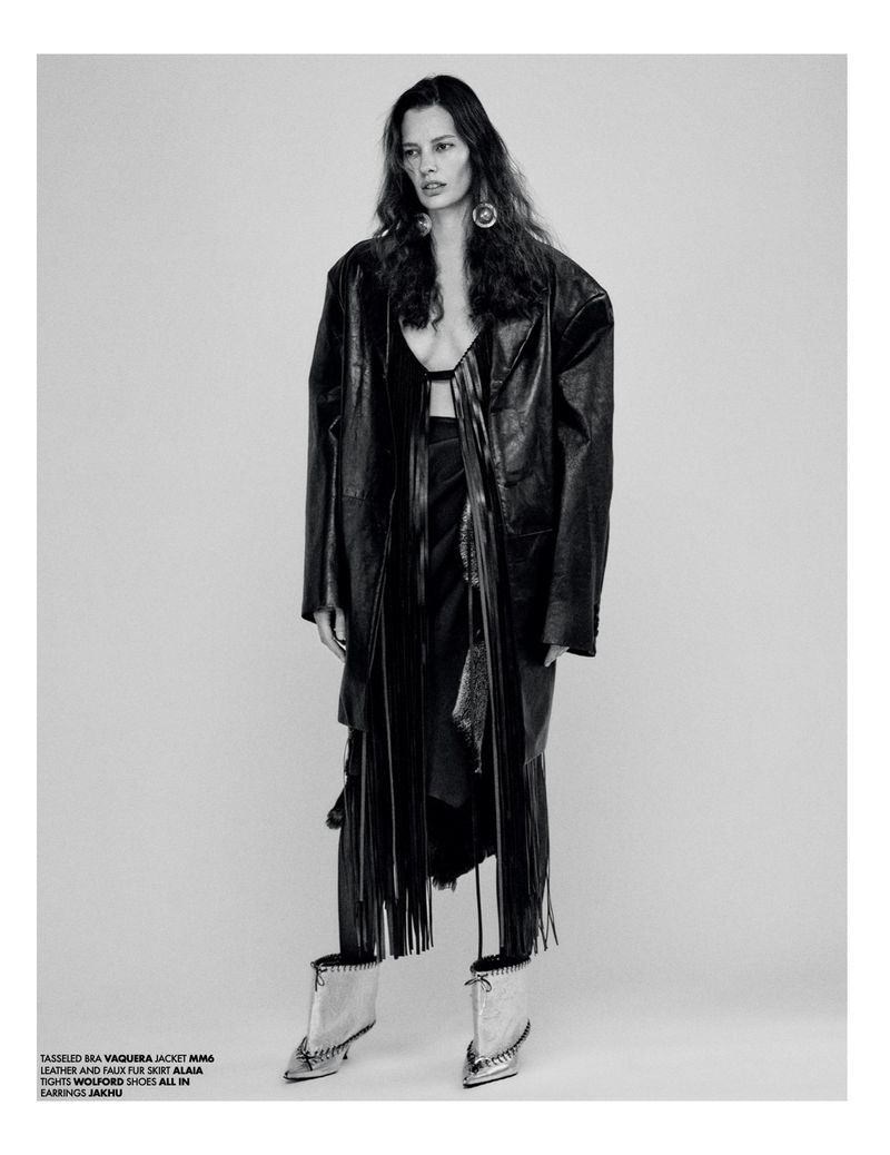 paper_muse's tweet photo. #ReEditionMagazine #봄여름호/ https://t.co/AnWHpYct92: ONE TIME I LET GO ONE HUNDRED TINY BIRDS #AmandaMurphy, Photo #MarkKean, Styling #GaryDavidMoore
#SS23 #패션사진 #패션화보 https://t.co/WkCzeRhBlj