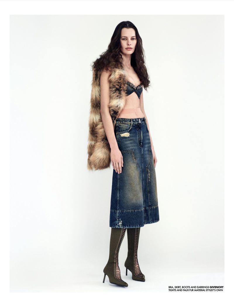paper_muse's tweet photo. #ReEditionMagazine #봄여름호/ https://t.co/AnWHpYct92: ONE TIME I LET GO ONE HUNDRED TINY BIRDS #AmandaMurphy, Photo #MarkKean, Styling #GaryDavidMoore
#SS23 #패션사진 #패션화보 https://t.co/WkCzeRhBlj