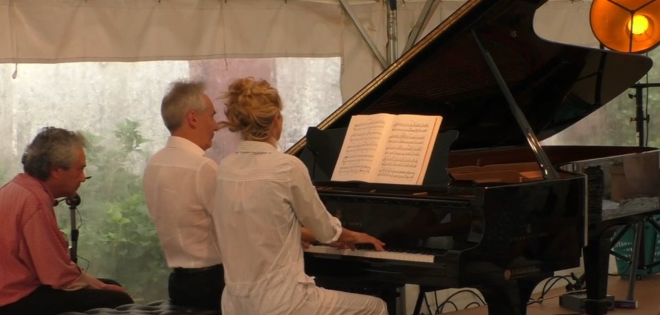 RecitHall tweet media