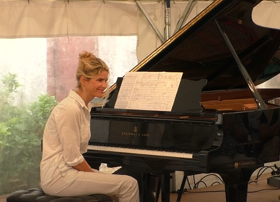 RecitHall tweet media