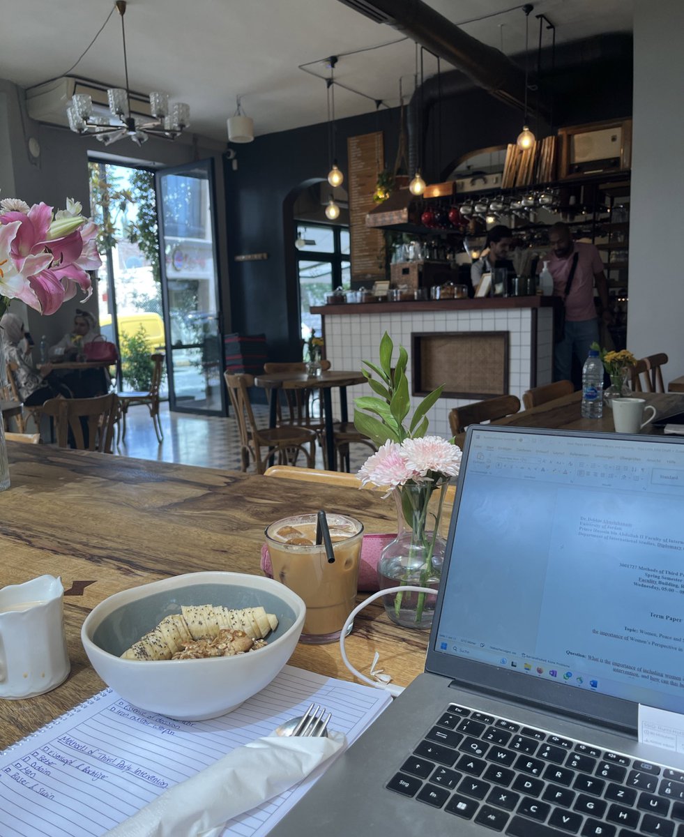 tejace_'s tweet photo. Hausarbeit abgegeben und Präsentation der Hausarbeit wurde vorgestellt ✅
Nächste Woche sind meine beiden Final Exams und dann ist das Semester auch vorbei.
Verrückt wie schnell die Zeit verging! 
#studierenweltweit #erlebees #auslandssemester #universityofjordan https://t.co/hi6NUGAR2v