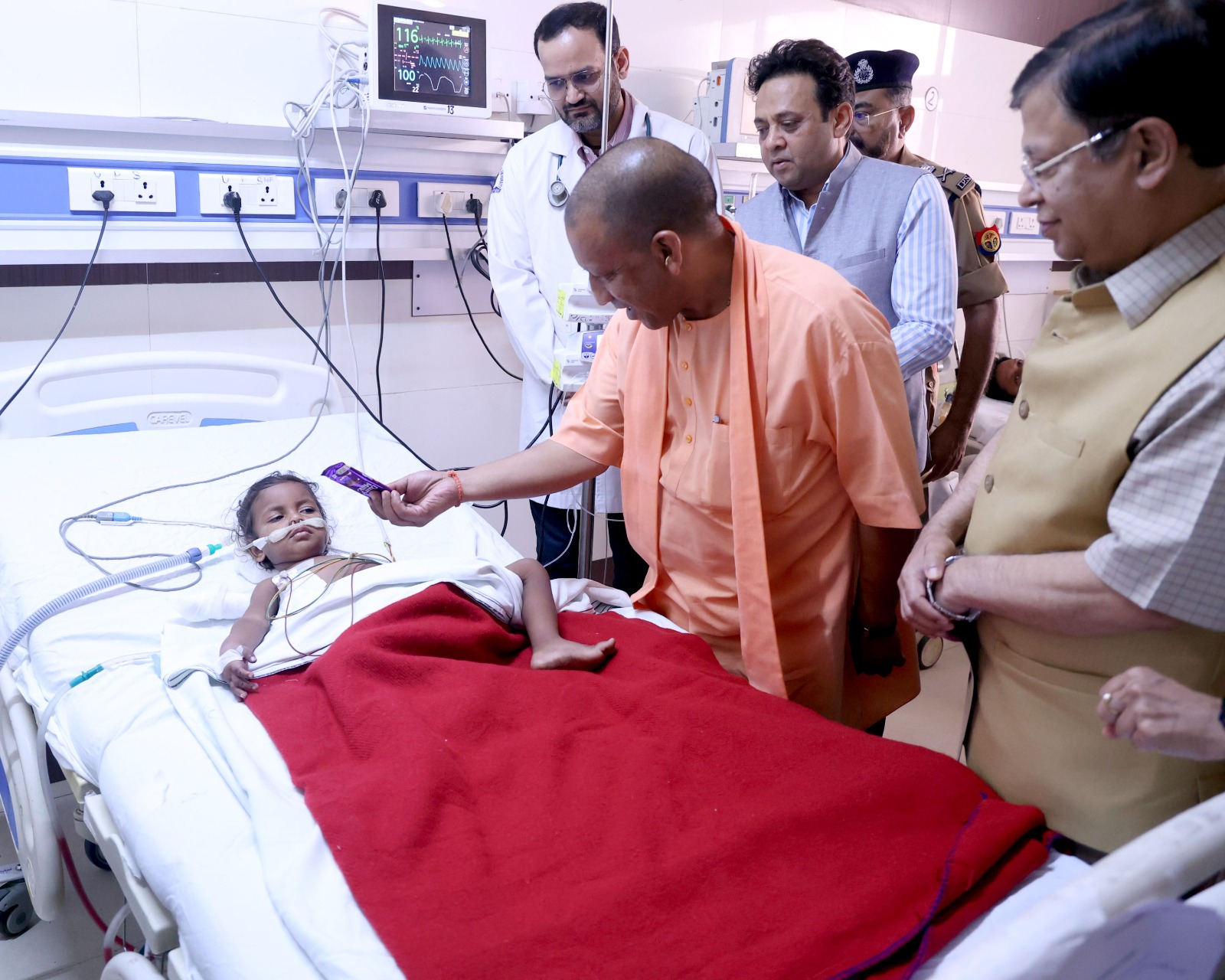 लखनऊ कोर्ट शूटआउट केस: सपा विधायक ने मांगा मुख्‍यमंत्री योगी से इस्‍तीफा