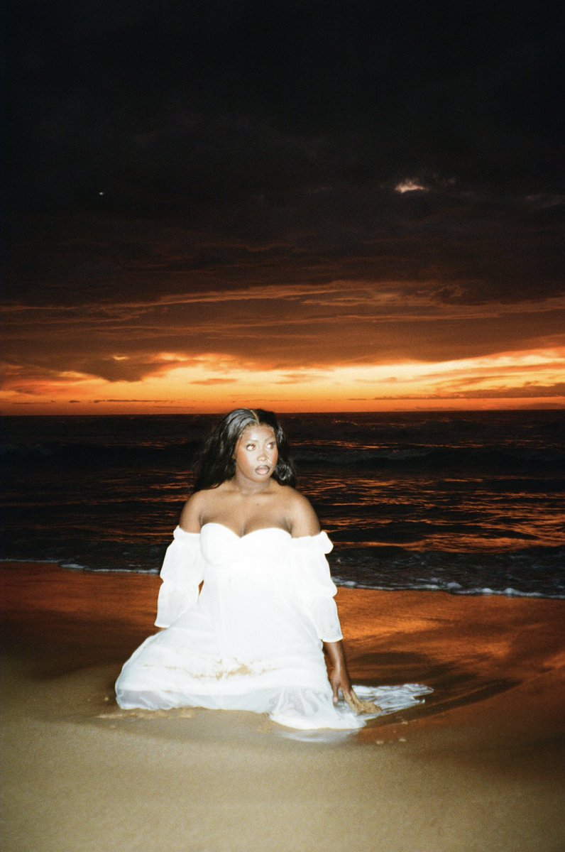iintwari's tweet photo. New Single “DEEPER WATERS 🌊” by @DeborahAmenawon 

Shot by #iintwari 

#shotonfilm #deeperwaters #devaura https://t.co/wjPjm3fm1c