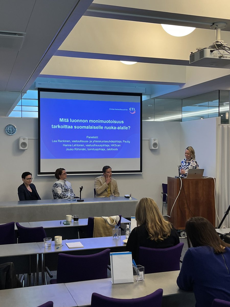 Monimuotoisuuden merkityksestä ruoka-alalle keskustelevat <a href="/LeaRankinen/">Lea Rankinen</a> @Pauliggroup, Hanna Lehtonen @HKScanFinland ja <a href="/joukoriihimaki/">Jouko Riihimäki</a> Jalofoods. Keskustelua johdattaa <a href="/SatumaijaL/">Satumaija Levón</a> <a href="/ETL_fi/">ETL</a> #biodiversiteetti