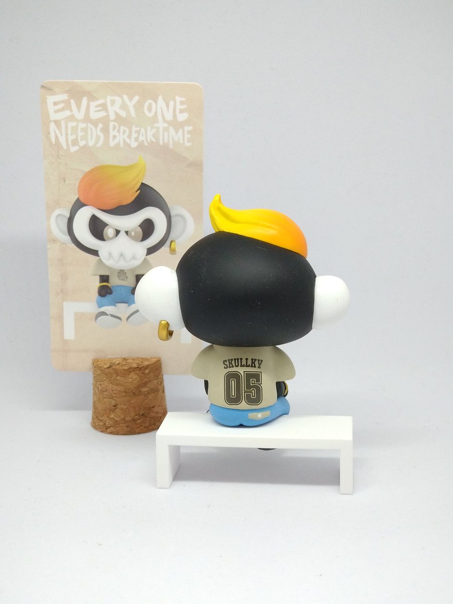 01memorabilia01's tweet photo. coolrainLABO Everyone Needs Break Time シリーズ
SKULLKY
COOLRAINさんの作品にも登場するキャラクターでカッコいい!以前紹介したPITHECUSEと合わせてお気に入りです。ちゃんとポップマートナイズされてて👍!
#POPMART
#POPMART大好き
#ポップマート
#COOLRAIN
#SKULLKY https://t.co/hR6n76z7Wy