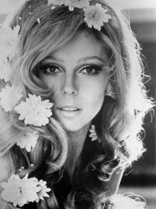 Happy Birthday to Miss Nancy Sinatra 