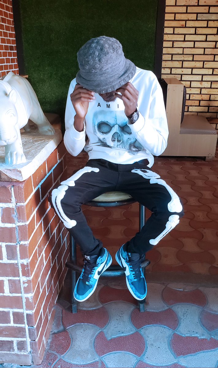 OfficioManSango's tweet photo. Sometimes our dreams come true, sometimes they are delayed.
Sometimes we struggle to get them, sometimes they are ready made but all in all we keep the faith and keep walking.#motwe ๐
๐ธ JB Studios Kisii https://t.co/Izy9wNSxbs