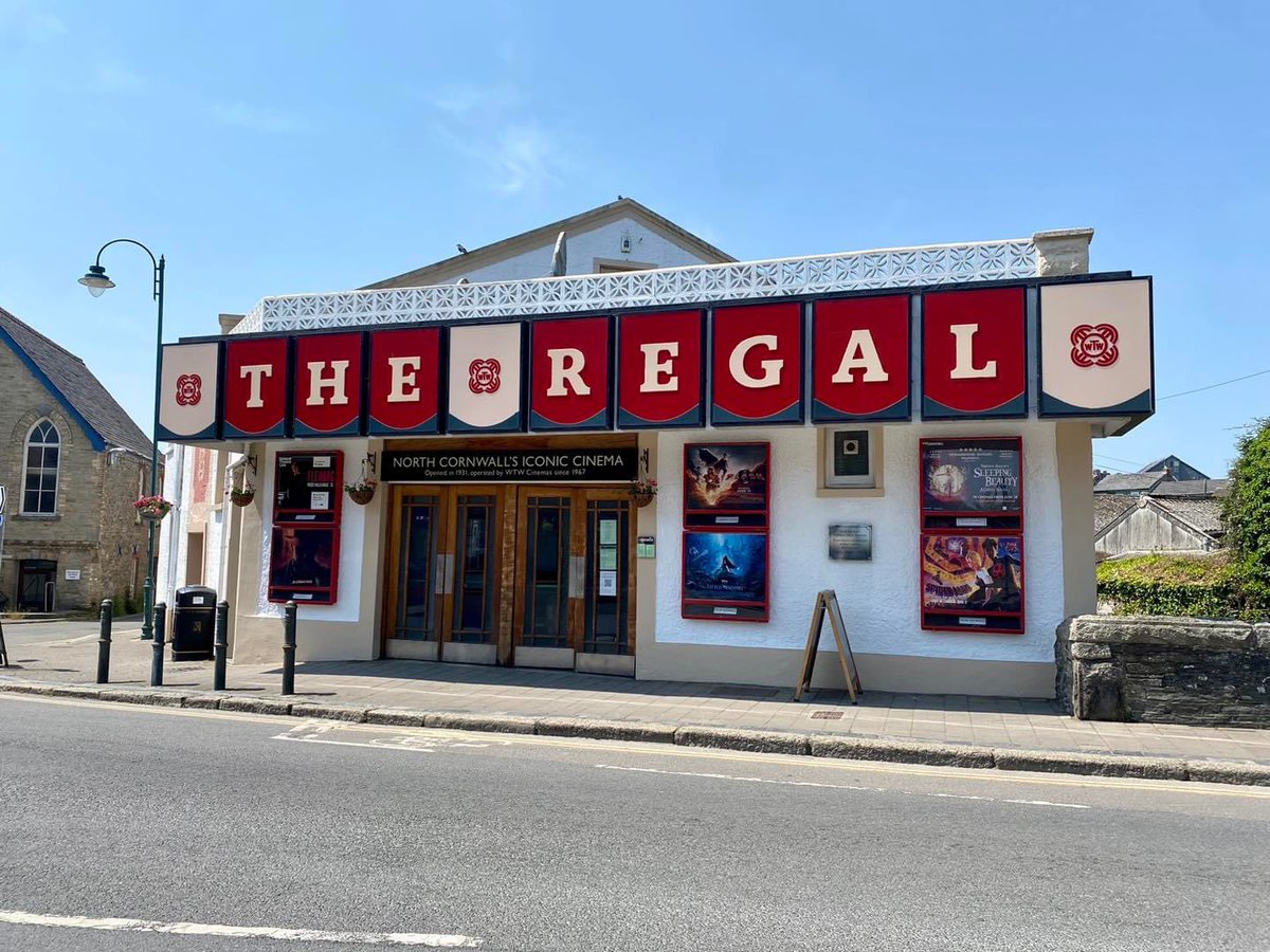 Freshly painted Regal and the hanging baskets are now out 💐🎥#since1930 #lovecinema