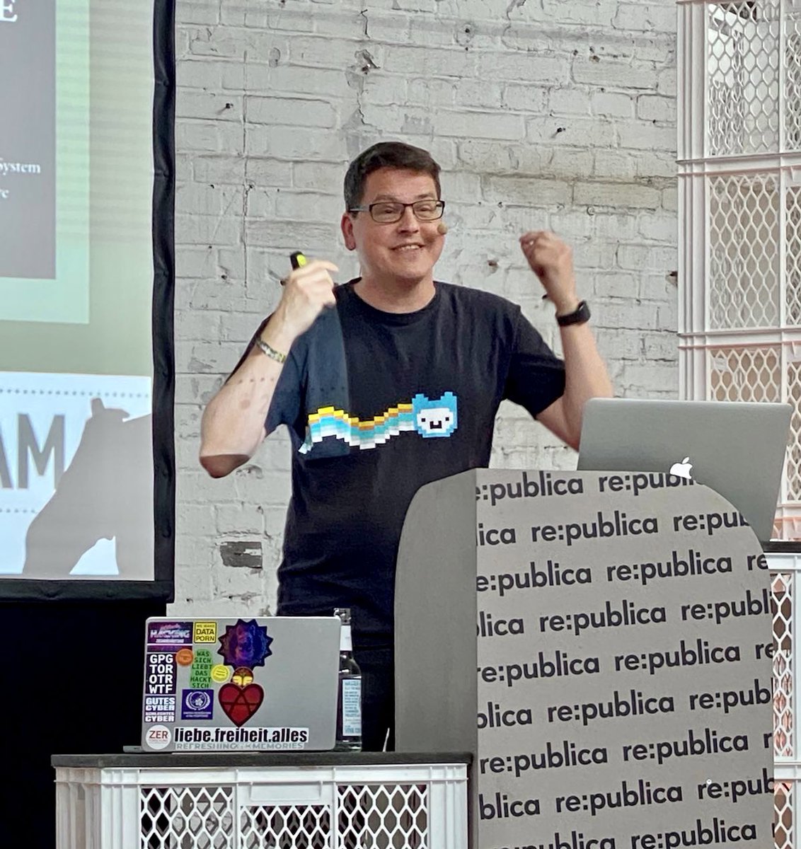 @derPUPE@chaos.social tweet media