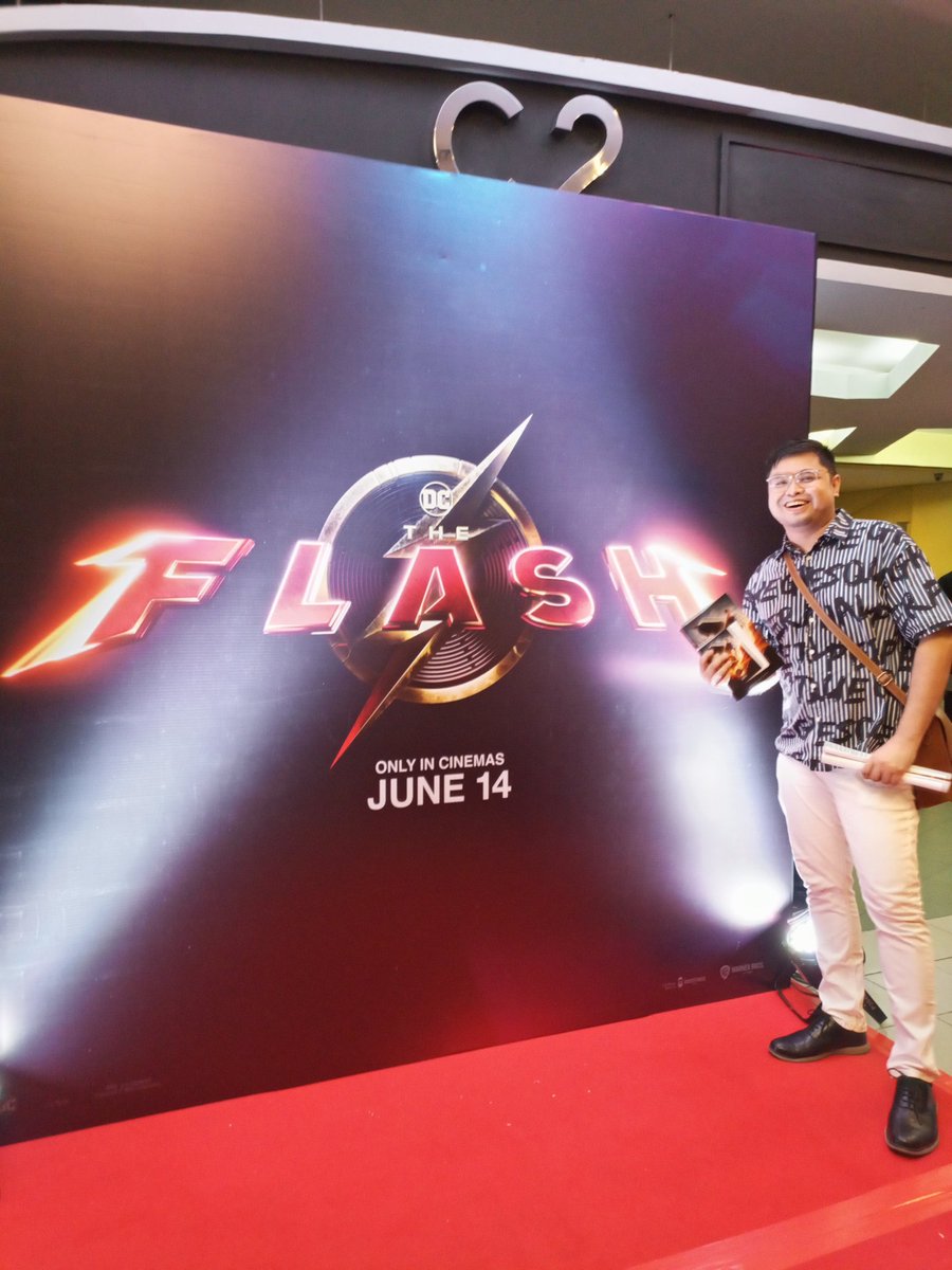 jeralduy's tweet photo. About to watch #TheFlash
Thank you, @WarnerBrosPH #TheFlashPH
@philstarlife https://t.co/amB1I4bZgs