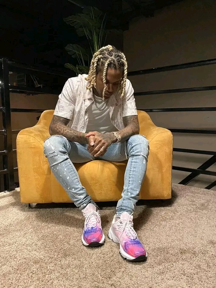 Expido3's tweet photo. @lildurk Sure smurk https://t.co/YKjGobow0N