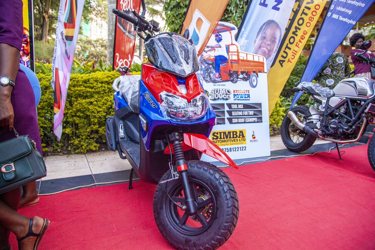 SimbaAutomotiv1's tweet image. Today we look back at the lucky guy who got our 150cc Simba Rover scooter at Mesach's most recent concert.

Check out its features here simbaautomotives.com/Motorbikes/ug-… or visit our showroom in Kamwokya.

Contact us on 0758122122 / 0800333666 for inquiries.

#simbamotors #simbarover