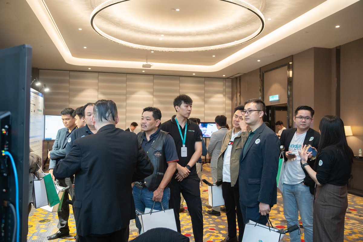 Cloopen7Moor's tweet photo. Automatic CV identification is replacing human visual inspection. #Cloopen's CV solution will help the entire create a digital, visual, and intelligent park.

It is a great honor that our POC equipment can be tried and favored by various enterprises in the event.
#computervision https://t.co/5SYx9ppCBq